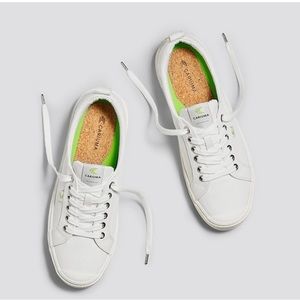 Cariuma Canvas Sneakers